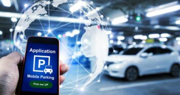 Smart Parking: Die intelligente Lösung für die Parkplatzsuche von Wohnmobilen (Foto: AdobeStock - 247355101 Vittaya 25)