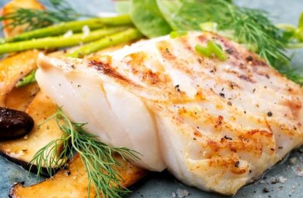 Mikronährstoffe im Alter: Gesunde Ernährung schützt Mobilität und (Foto: AdobeStock - HLPhoto - 205930399)